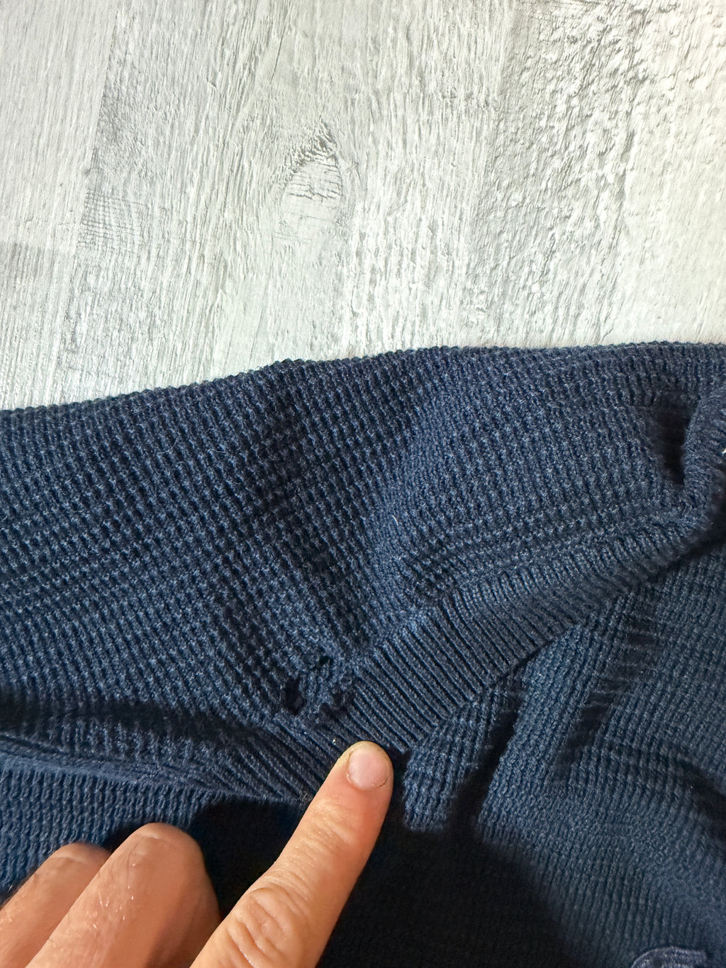 Lacoste Crewneck ( MEN M - L )