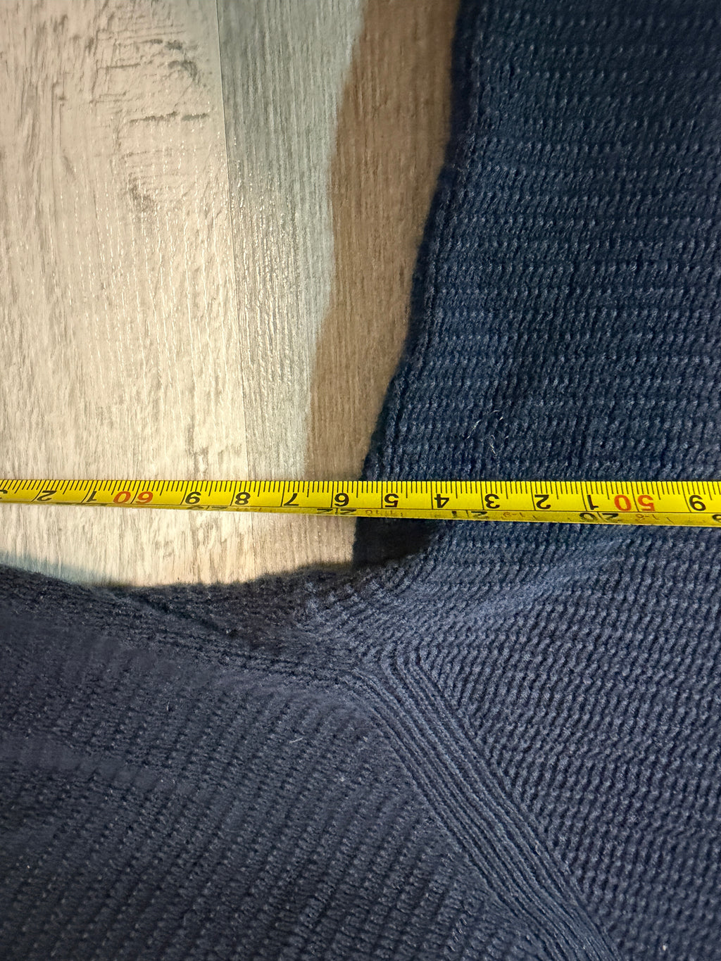 Lacoste Crewneck ( MEN M - L )