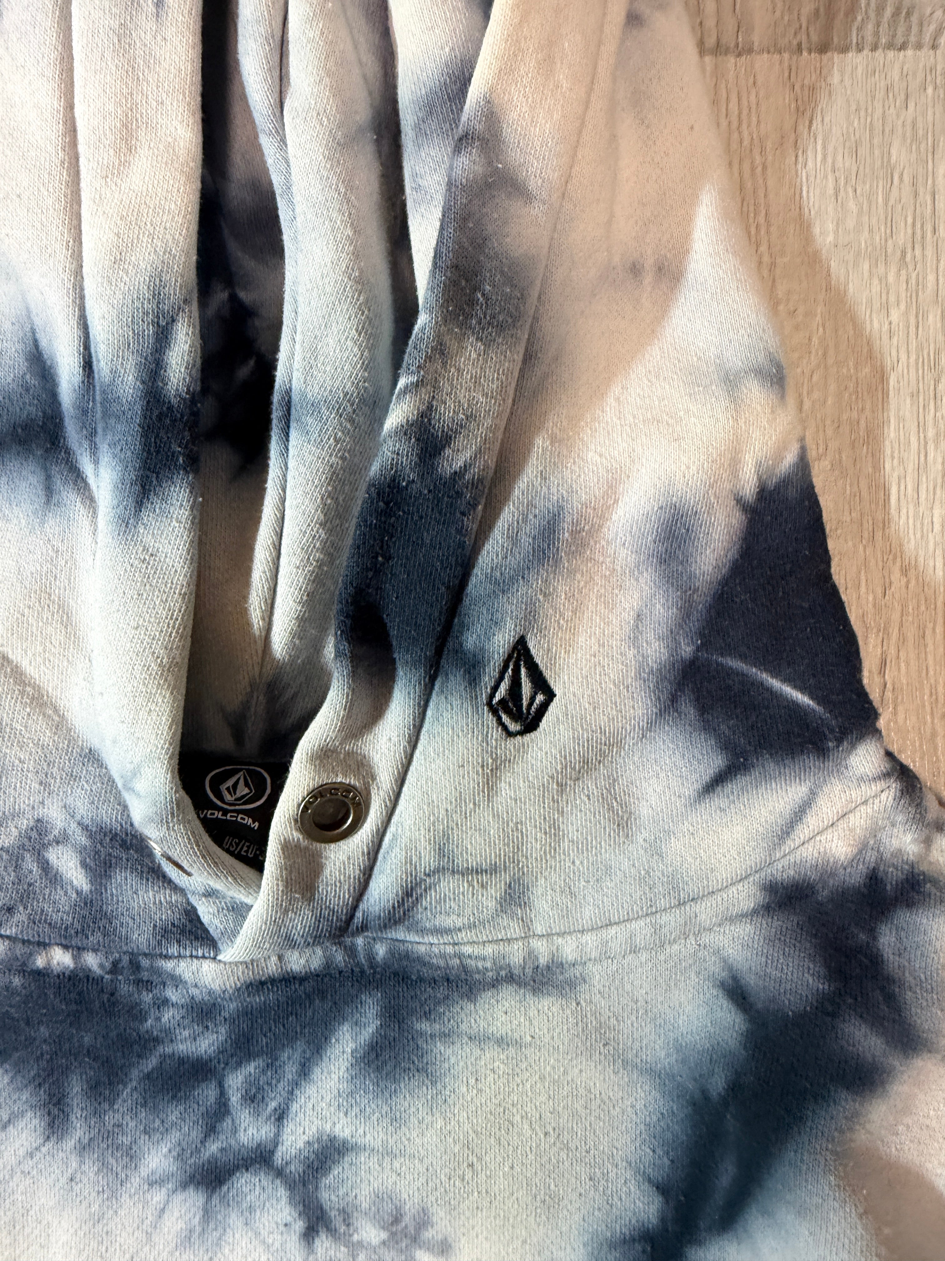 Volcom Kapucnis ( MEN S - WOMEN M )