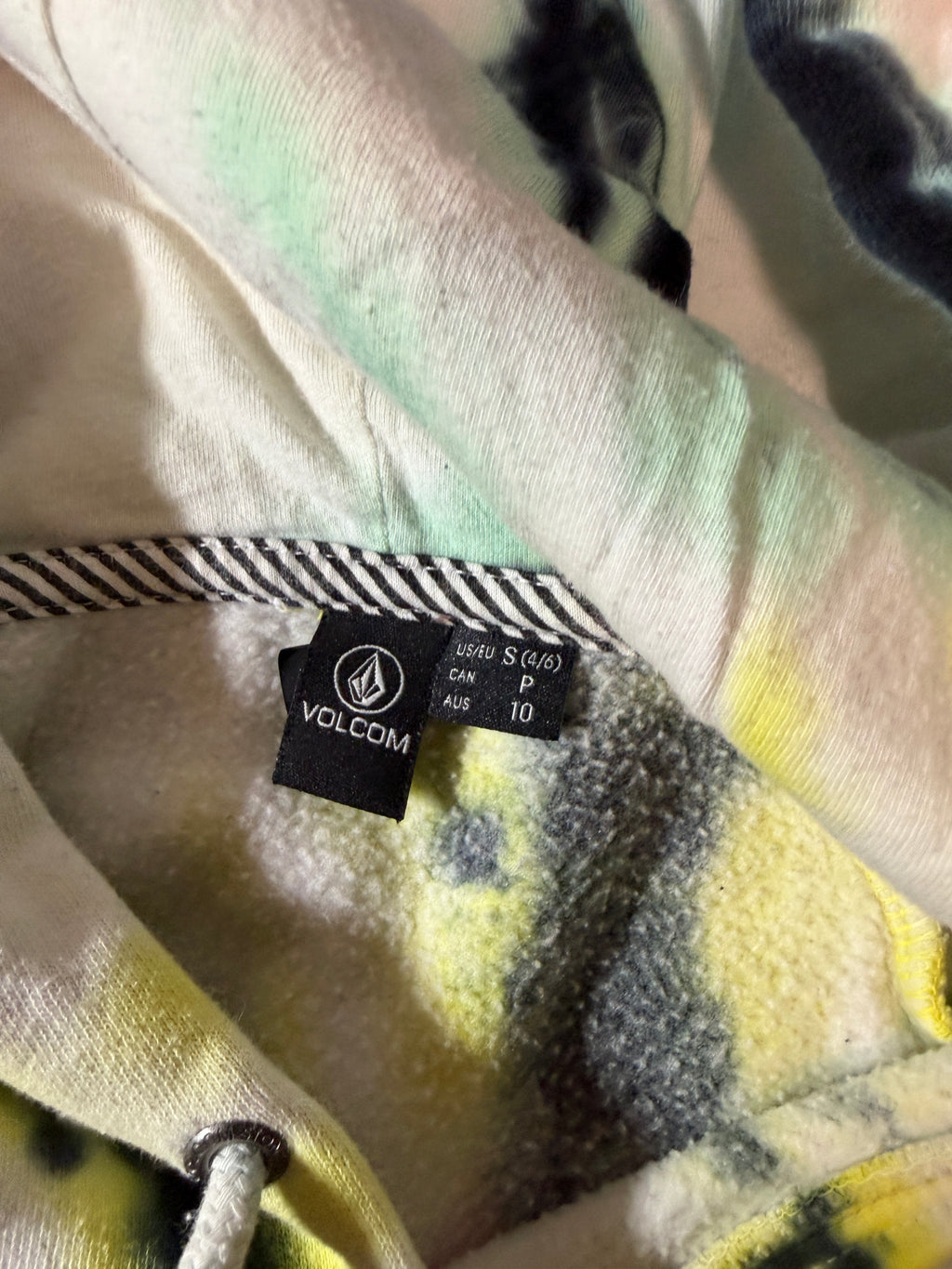 Volcom Kapucnis ( MEN S - WOMEN M )