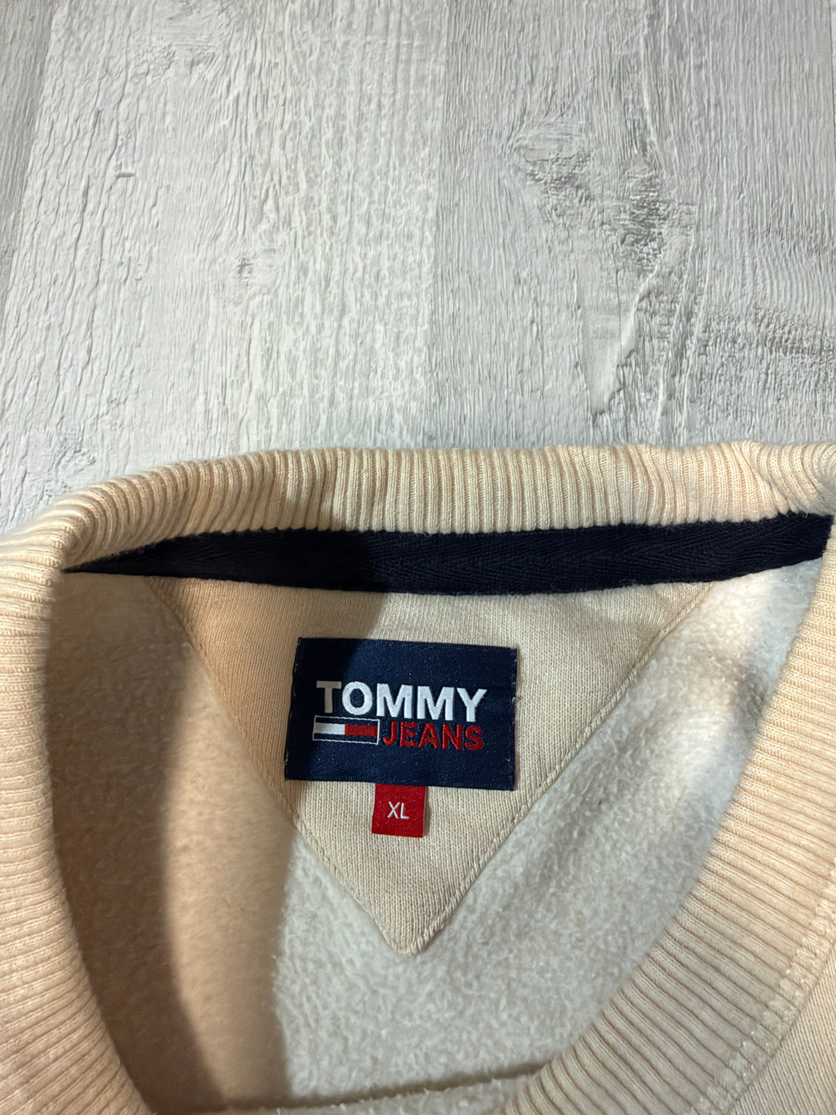 Tommy Hilfiger Crewneck ( MEN XL )